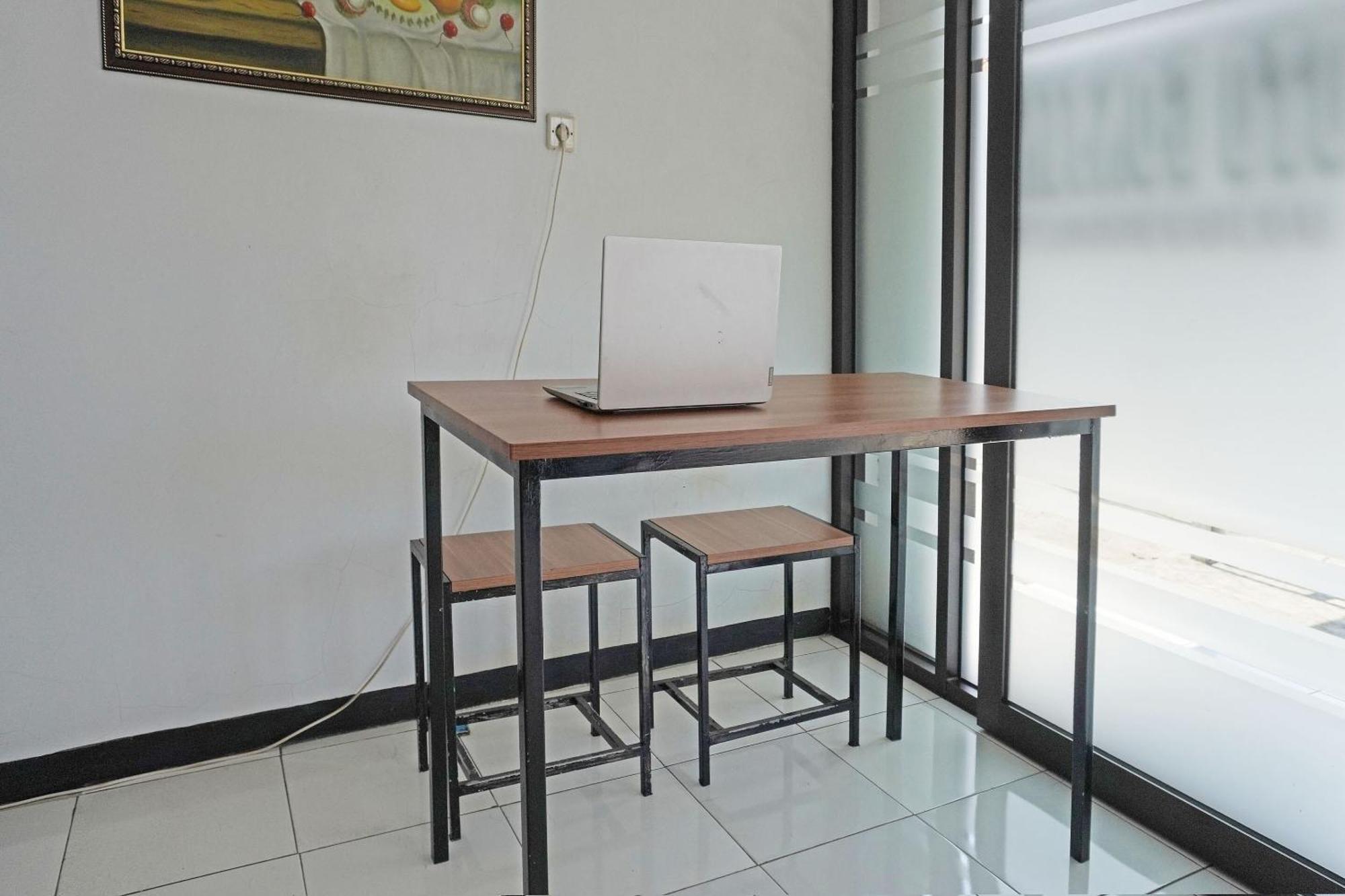 Oyo 91762 Syariah 2*